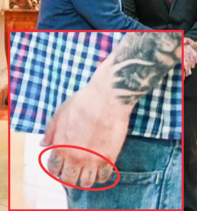 DerrickEvans4WV's tweet image. Why did Kilmar Abrego Garcia’s wife cover up his left hand in the photo she uploaded on her TikTok to promote her GoFundMe?
Because the tattoos PROVE he is an MS-13 gang member.