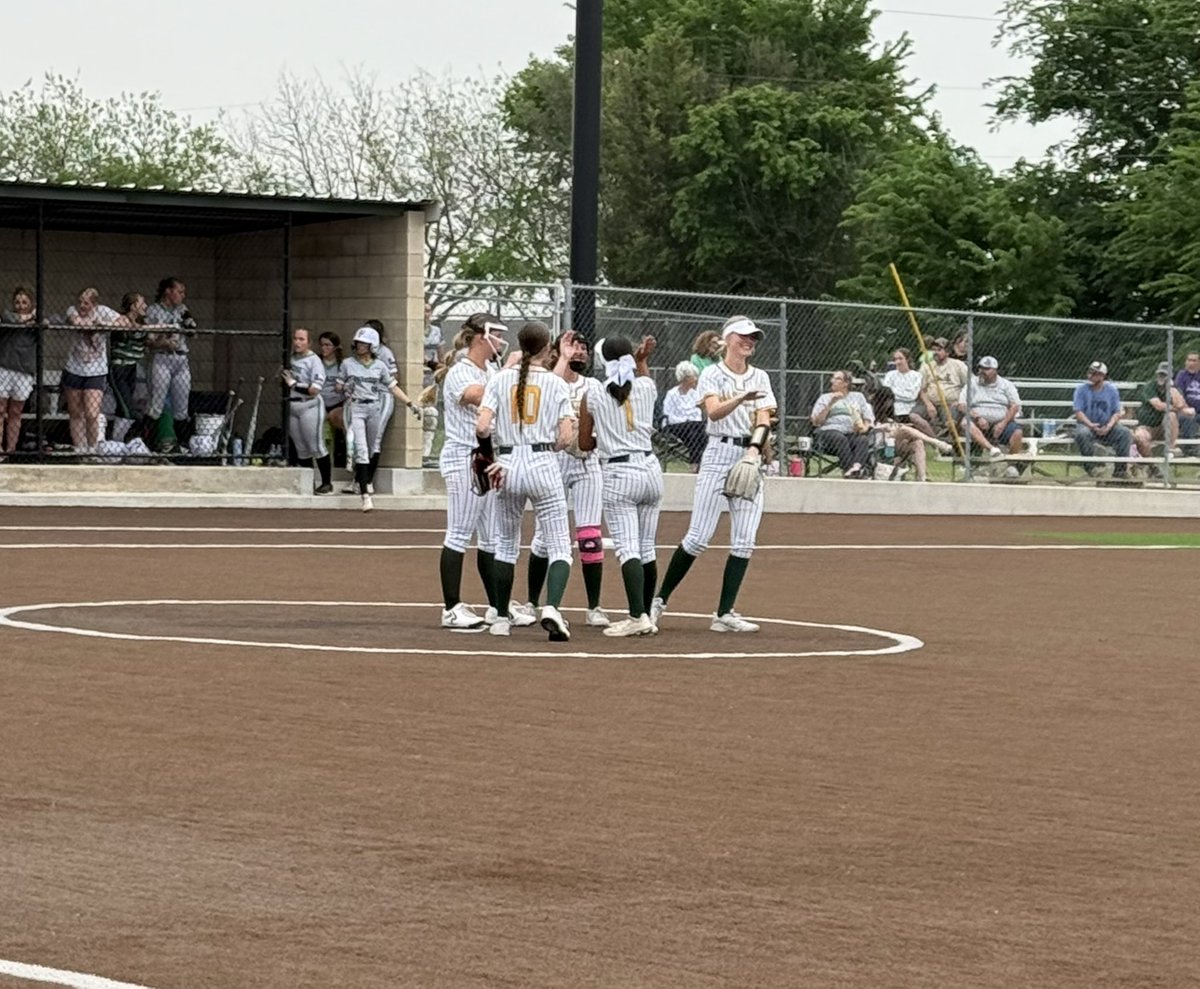 Rivalry Softball
Lady Jackets vs Paradise