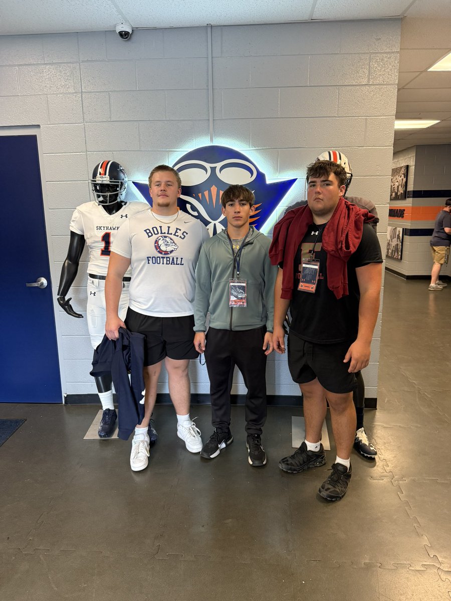 luke_sarzier's tweet photo. Had a great time @UTM_FOOTBALL spring game! Appreciated @CoachLeno_UTM and @nickcochran for talking with me today. Be dominant!💯#earnednotgiven 
#AGTG❤️@coachTJ_UTM @EliOreair 
@RecruitGeorgia @912Recruits @PrepRedzoneFL @LawrenceBl83397  @HSSportsFL @JerryRecruiting @FLVarsityRivals @FernandezAndreC  @Rivals @on3 @adamgorney @ChadSimmons_ @SWiltfong_ @TomLoy247 @JohnGarcia_Jr @samspiegs @TheUCReport @Coach_JDodge @TomLuginbill @PrepRedzoneFL @ErikRichardsUSA @RivalsFriedman @Rivals @TheUCReport @RenfrowJustin @CharlieHunt1One @DarrenGlenn10