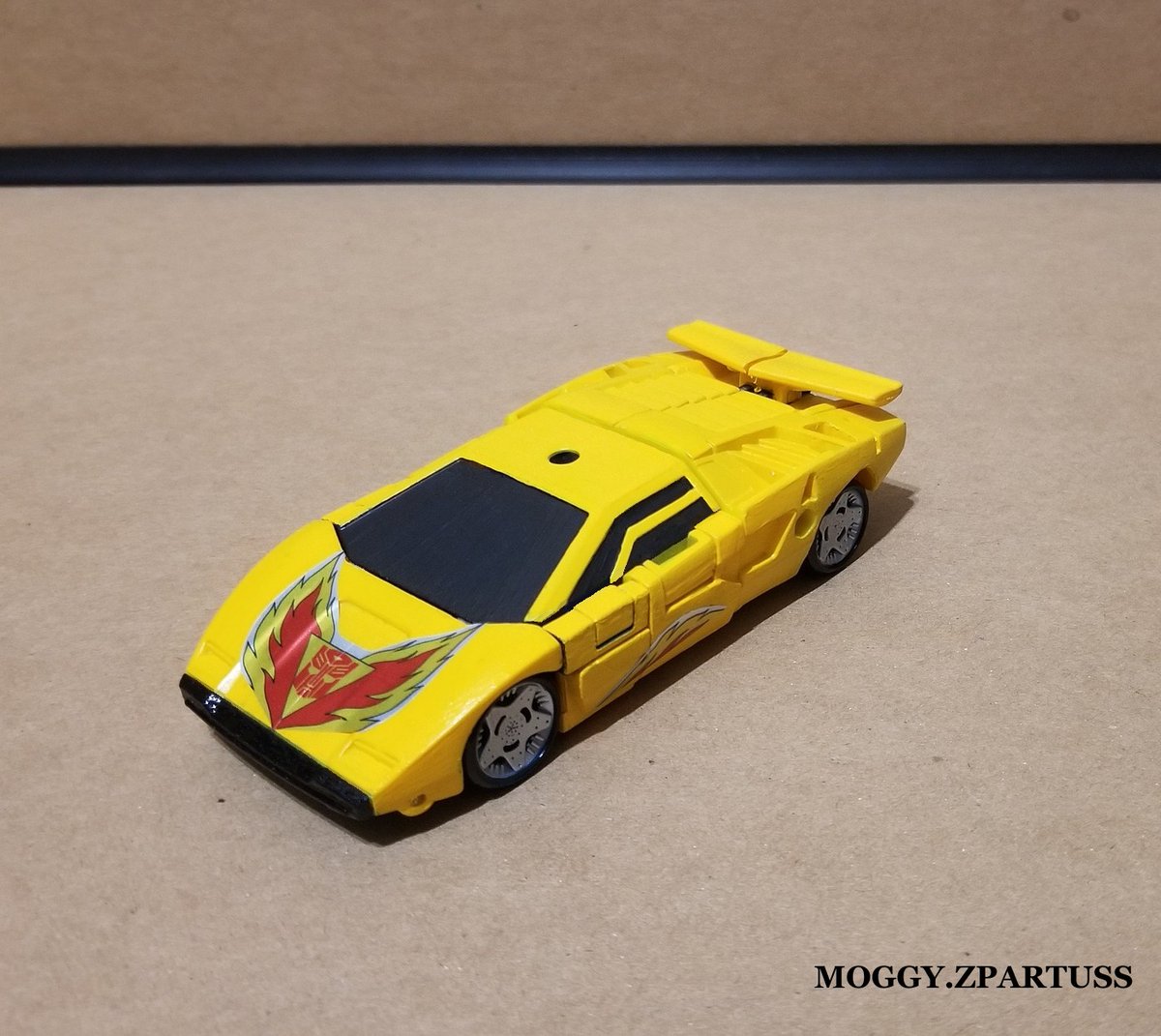 MoggyZpartuss's tweet image. Laster (Transformers: VICTORY) Toxitron Collection G2 Sideswipe, customized as the &quot;BRAINMASTER&quot; Laster. #laster #brainmaster #cybertron #transformers #victory #customtoys #toycustoms #toycustomizer