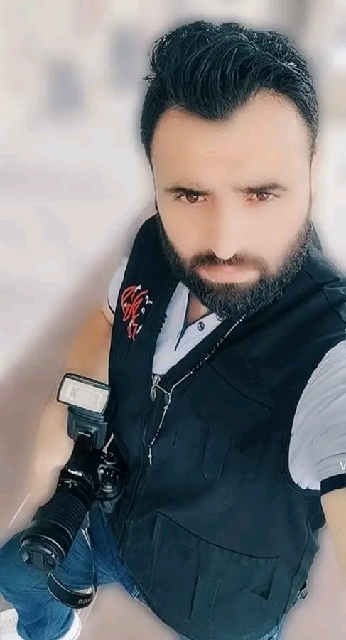 هناك حملة إعلامية وسياسية ممنهجة تستهدف المقاومة، تُدار بعناية واحتراف، وتُستخدم فيها كل الوسائل الممكنة: من التضليل الإعلامي، إلى الحرب النفسية، إلى اختلاق الأكاذيب.

وفي خضمّ هالمعركة، ما بيخلى المشهد من مجموعة من "الزئيفة"، راكبين الموجة لمصالح شخصية، عم يتاجروا بالشعارات، وعم