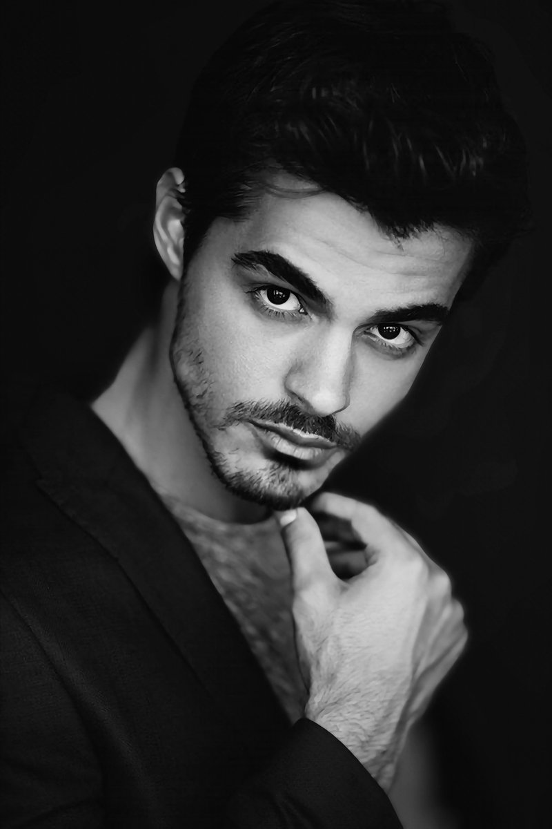 Gönül Dağı dizisinin sevilen oyuncusu Berk Atan'ın trafik kazası geçirdiğini üzüntüyle öğrendim. 🙏😔 Durumunun ciddi olduğunu duydum, kendisine acil şifalar diliyor, inşallah en kısa sürede sağlığına kavuşmasını temenni ediyorum. ❤️‍🩹🙏 #BerkAtan #TrafikKazası #Dua #GönülDağı #TRT