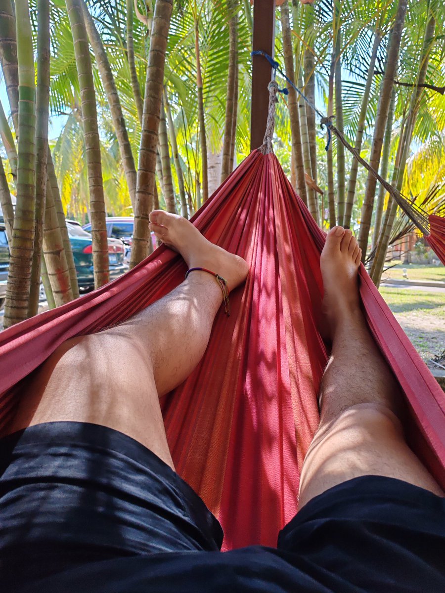 Recargando energías. 🪫👣🌴

#feetِ #beach #vacationmode #feetfetısh #Malefeet #relax