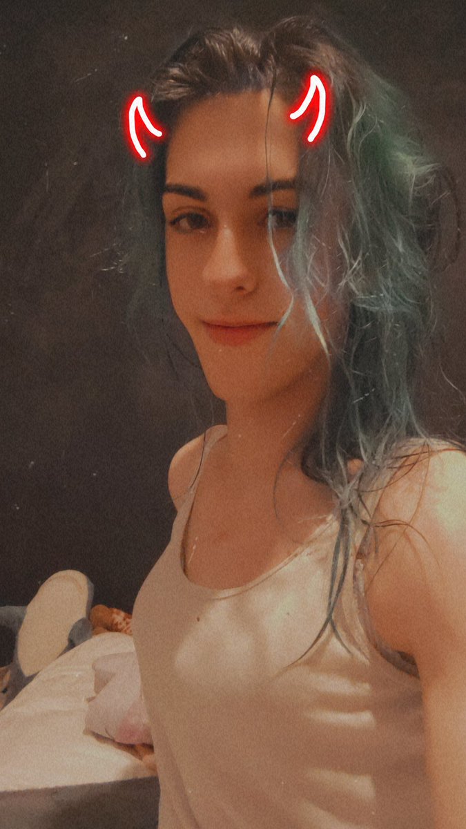 AshIsGlazed's tweet photo. Oh nuuu someone call the police, it's a trans woman not harming anyone just being happy to simply exist. #MtF #Trans #FuckTheGov #UK https://t.co/8VwcRVFYIL