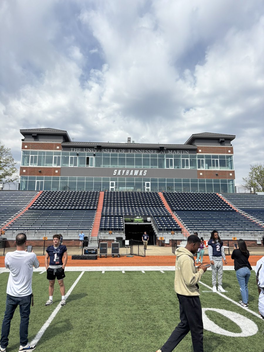 Matthew Briedwell (@m_briedwell8) on Twitter photo Amazing time at UT Martin today!
Thanks for the invite <a href="/CoachStoutUTM/">Coach Stout 🏈</a>!
<a href="/Coach_JSimpson/">Jason Simpson</a>
<a href="/CoachModelski/">Daniel Modelski</a>
<a href="/Coach_CobyLewis/">Coby Lewis</a>
<a href="/CClakerfootball/">Calloway County Football</a> Amazing time at UT Martin today!
Thanks for the invite <a href="/CoachStoutUTM/">Coach Stout 🏈</a>!
<a href="/Coach_JSimpson/">Jason Simpson</a>
<a href="/CoachModelski/">Daniel Modelski</a>
<a href="/Coach_CobyLewis/">Coby Lewis</a>
<a href="/CClakerfootball/">Calloway County Football</a>
