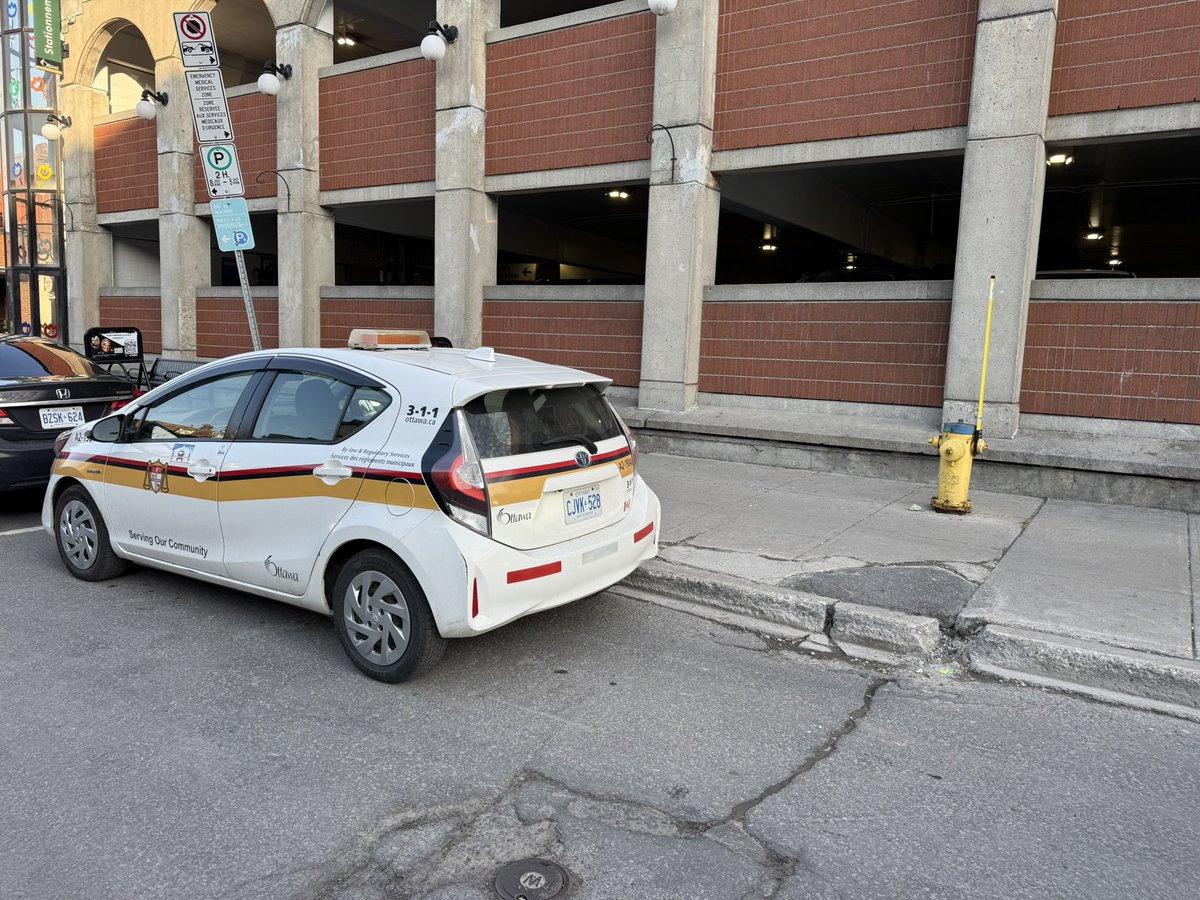 BrianStorsethMP's tweet photo. @ottawacity bylaw walking around ticketing in the market on Good Friday while they are parked illegally https://t.co/0DLwI8kIDx