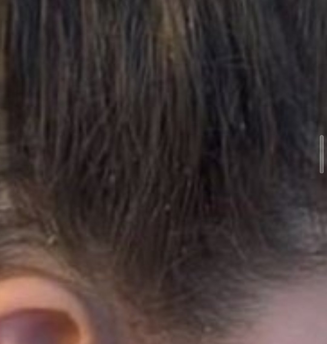 MariaCruzad's tweet photo. Liendres o pelo sucio?🤔
Pobrecitas las nenas Icardi 😓 https://t.co/p3wfoBqfgG