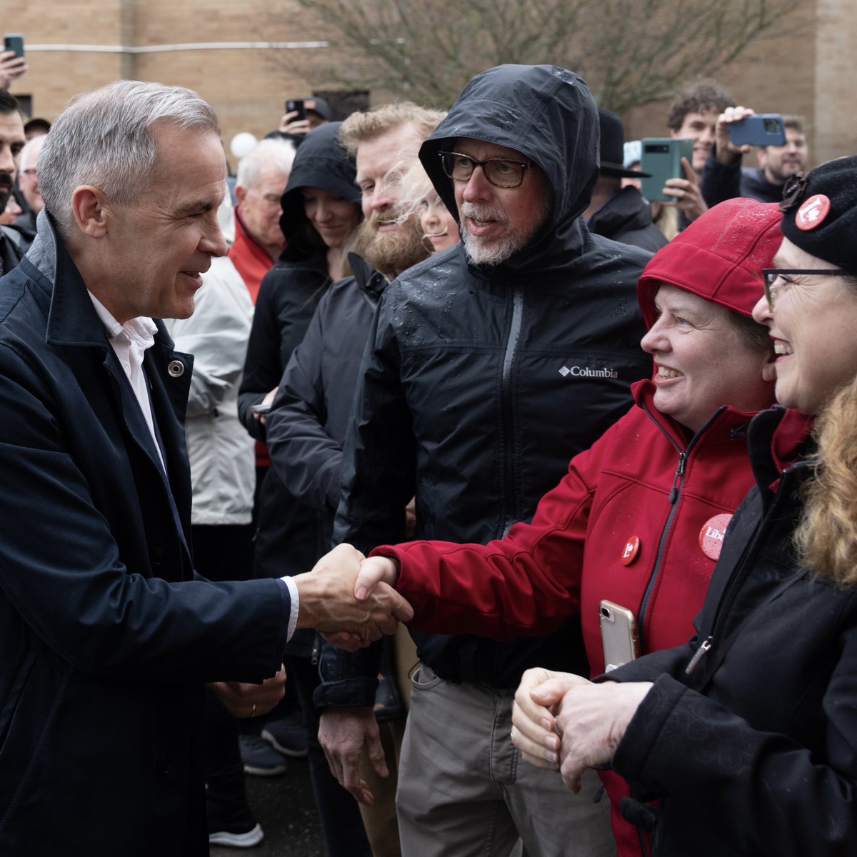 MarkJCarney's tweet image. Advance polls are now open across Canada until Monday.
I’m asking for your vote — to put your trust in our Liberal team to stand up for you and build a stronger Canada.
Learn more at lpc.ca/how2vote