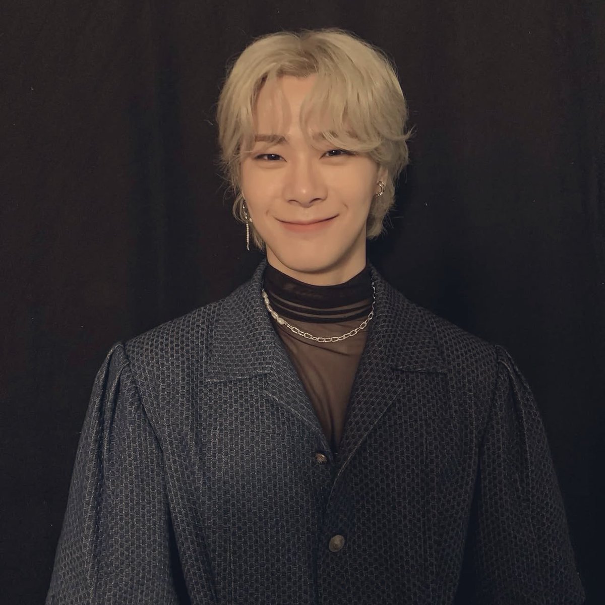naziatheworld's tweet photo. [19.04]

i miss you so much.
rest in peace my beautiful angel  <3 

#MOONBIN #문빈 #RestInPeaceMoonbin https://t.co/QuGNJSvT95