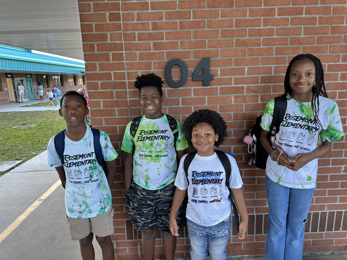 rosemont_es's tweet photo. Fridays are Spirit Day at Rosemont #EagleNationOCPS #RosemontMagic https://t.co/Opi28yYVwc