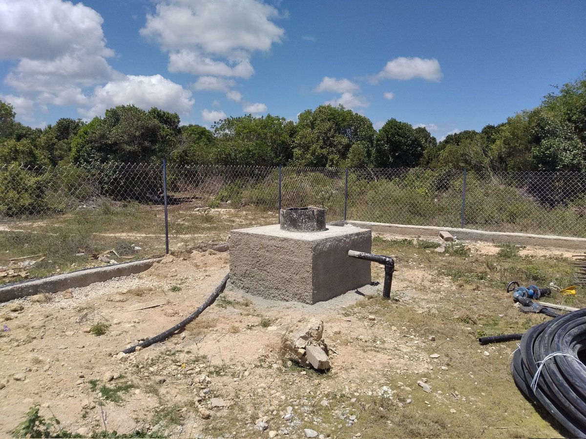 eiphhuebgpinv's tweet photo. Recorrido y trabajos de campo en la Planta Desalinizadora de Caletones en el municipio de Gibara, para la ubicación de un pozo de infiltración.
#UEBGP #HolguínSí https://t.co/oZNhCVc2eU