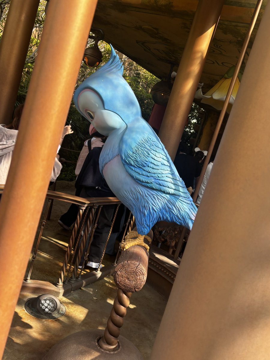 先日ティンカーベルの新しく出来たアトラクション乗ったんだけど、待機