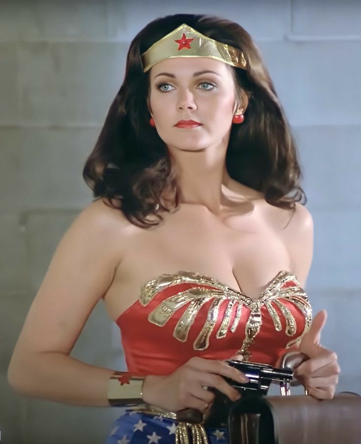 Who else thinks that Lynda Carter was a stunner? 😍