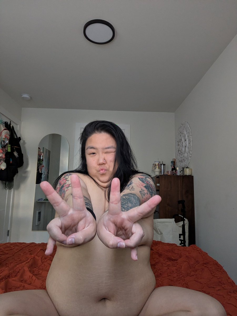 🐇🩷ChubbyHunny🩷🐇 tweet media