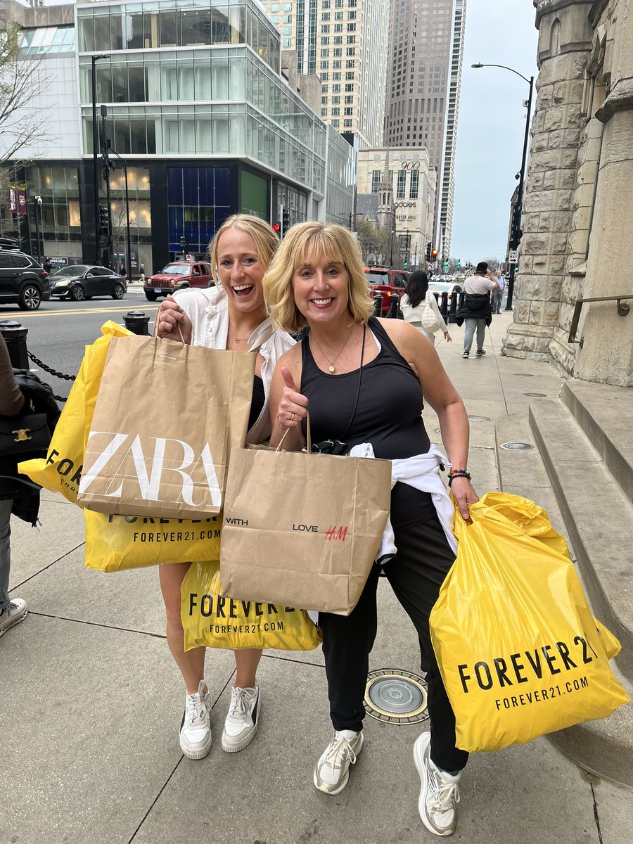 woodford_tom's tweet photo. A great day in Chicago with the family! https://t.co/0unt2dNhDZ