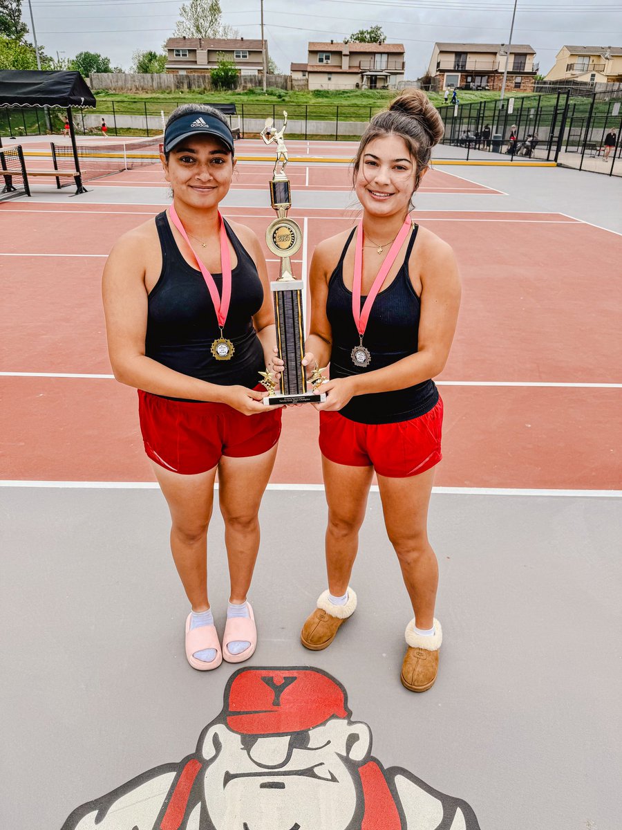 Union Athletics (@union_athletics) on Twitter photo Union Girls Tennis = Yukon Champs!
Finals across the board + 1st at 1 Singles for Lara Dehya! Proud is an understatement!
#UnionTennis #Champions
<a href="/UnionTennisOK/">Union Tennis</a> Union Girls Tennis = Yukon Champs!
Finals across the board + 1st at 1 Singles for Lara Dehya! Proud is an understatement!
#UnionTennis #Champions
<a href="/UnionTennisOK/">Union Tennis</a>