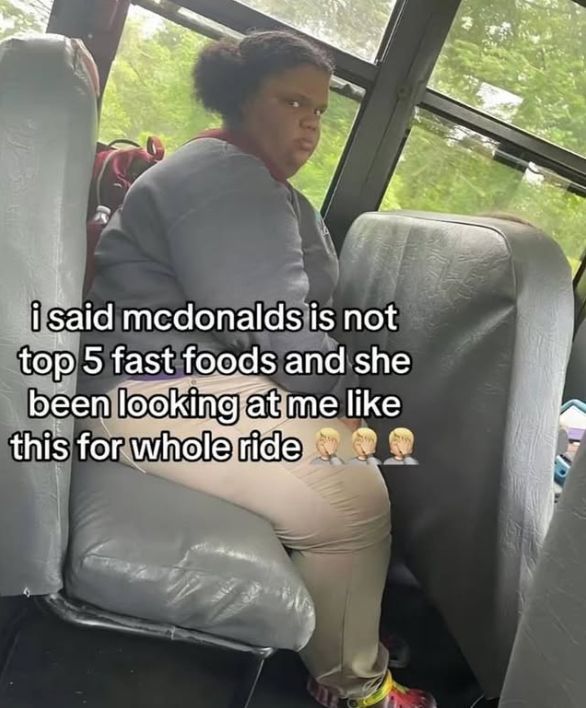 🕐HOURLY🕑 shitpost (@hourly_shitpost) on Twitter photo 