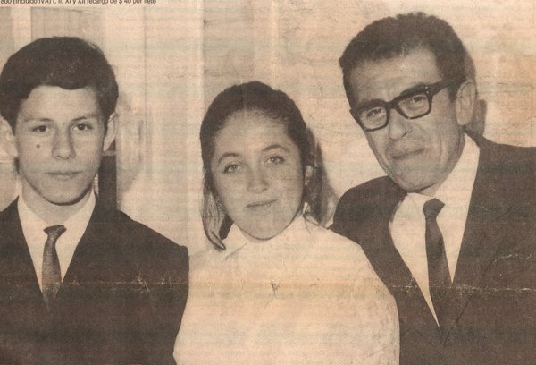 Matthei | El 16 de septiembre de 1973 fueron asesinados en su domicilio: Ricardo Raúl LAGOS REYES, Alcalde de Chillán, su cónyuge Alba Ojeda Grandón, 29 años, EMBARAZADA, y su hijo Carlos Eduardo LAGOS. Vecinos y testigos de los hechos señalaron que al momento de llegar el grupo