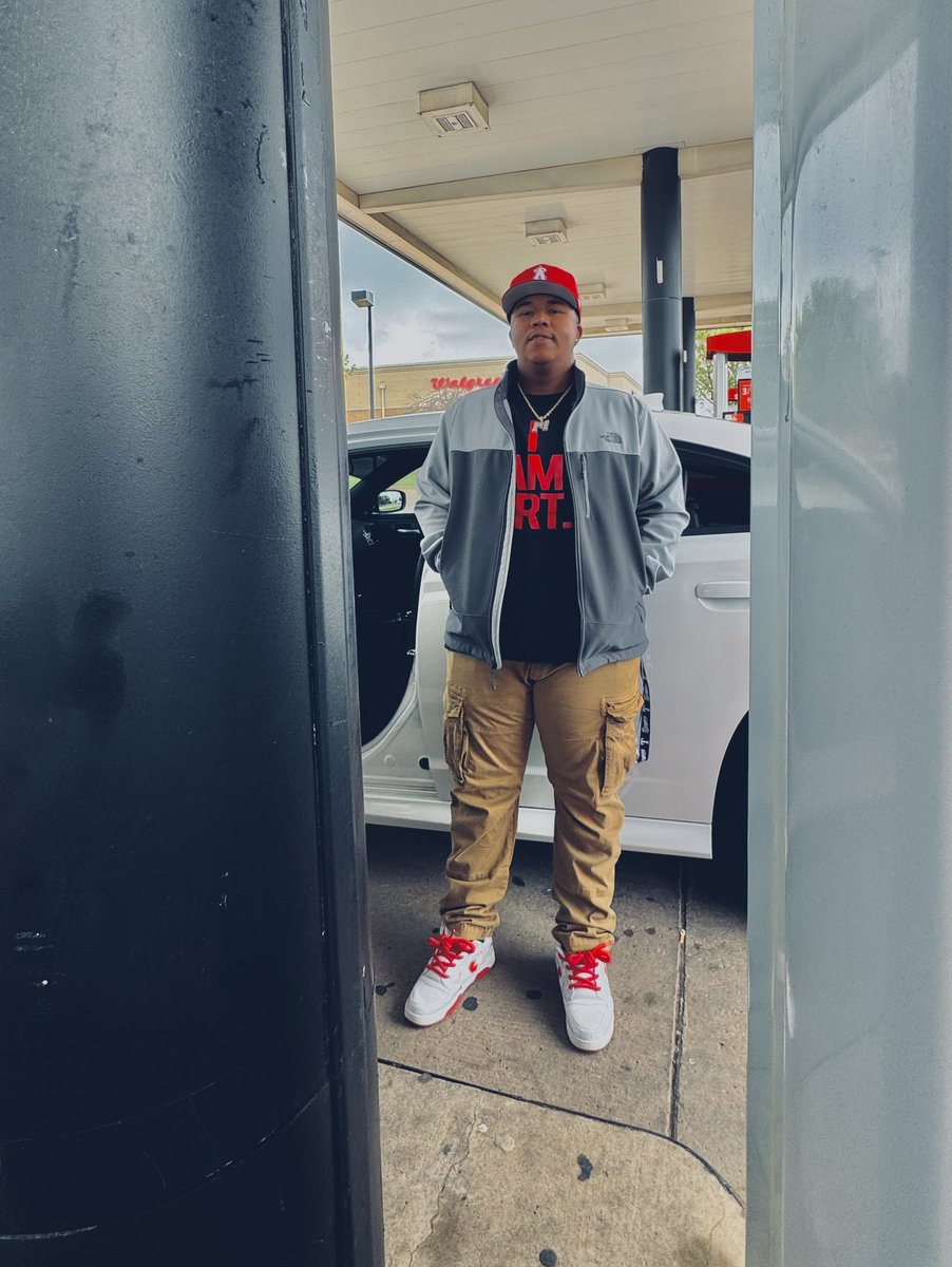 kingg12k's tweet photo. THEY SAID IM FAKE . ITS JUST I TOLD THEM “ NO “ https://t.co/cO9ztrE3e2