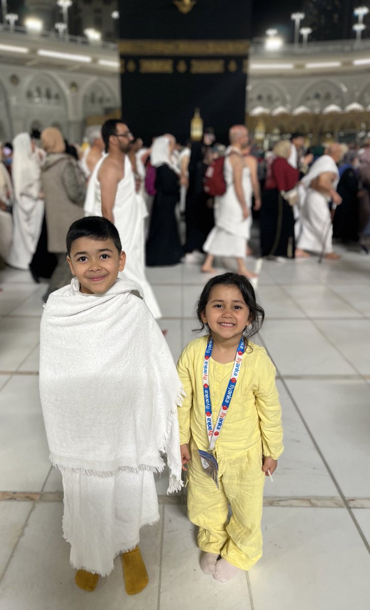 yunuskosetr's tweet photo. “Şüphesiz, insanlar için kurulan ilk ev, Mekke’deki (Kâbe)dir; âlemlere rahmet ve hidayet kaynağıdır.”
(Âl-i İmrân, 96)

Rabbimizin rahmetine açılan kapıyı ziyaret etmek nasip oldu. Hamdolsun. https://t.co/LT8hUPSHJt