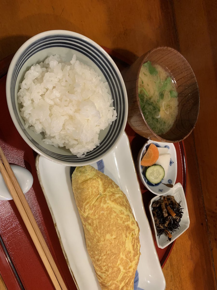 鎌倉「朝ごはん」の納豆シラスオムレツ