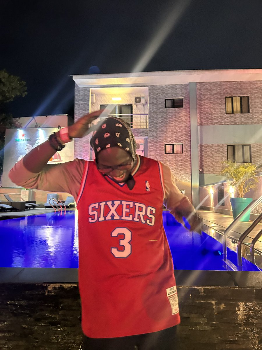 gboyeezy's tweet photo. #IV3RSON FOREVER 🏀 https://t.co/iTzuFn47mm