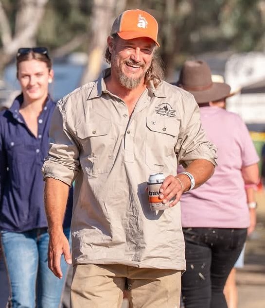 Polijake_Fim's tweet photo. Another weekend of absolute magic – cheers for having us @mfsr_bushfestival 🍻#mfsr
Mr travla 🤙🍻🧡
Travis Fimmel 💯 https://t.co/DpkFaUZWO2
