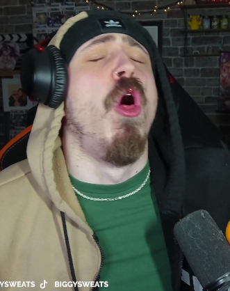 biggysweats's tweet photo. Might be the best picture of me ever taken NGL https://t.co/pP05rGT1RH
