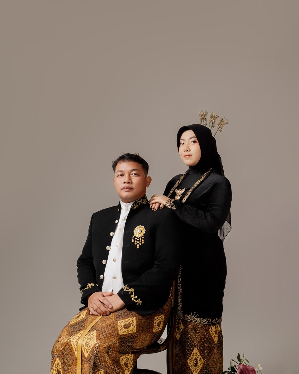 ncannn_'s tweet photo. Mas2 &amp; mbak2 jawa🤍 https://t.co/1ESphfYqVF