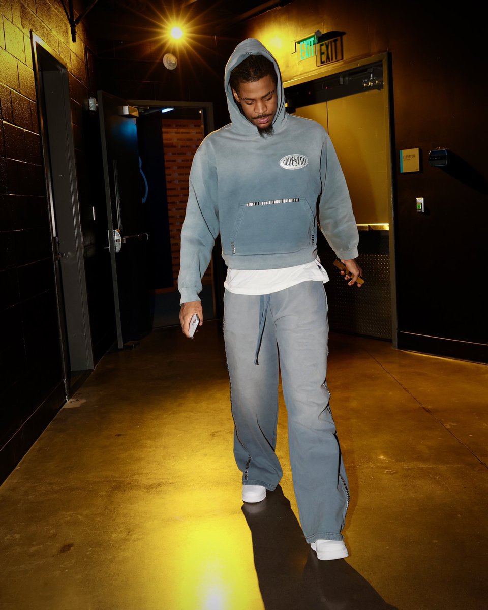 memgrizz's tweet photo. One 〽️indset. https://t.co/fp100xnqRD