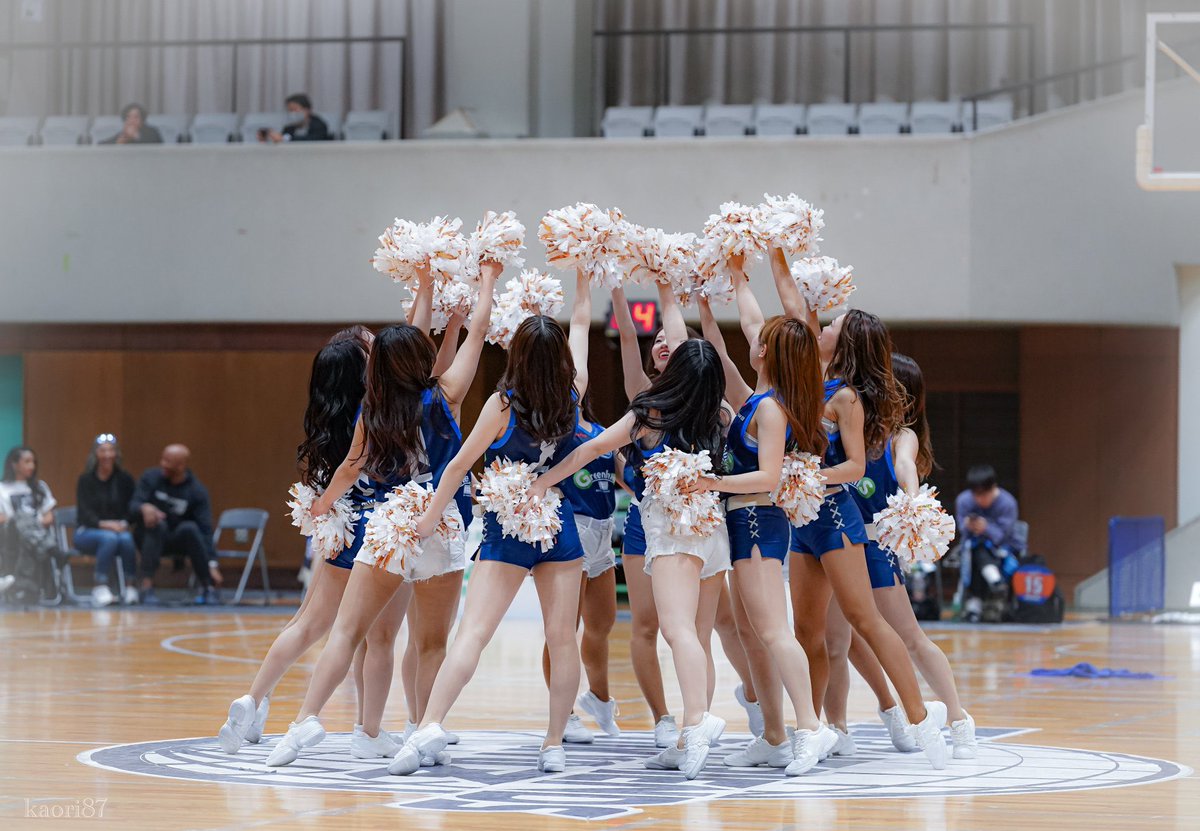 Mizuki_Zgirls's tweet photo. レギュラーシーズン最終節🌸

皆さんと一緒にHOMEで迎えられること
大田区総合体育館で開催できることが
本当に嬉しいです。

コートの中から見える特別な景色を
しっかりと目に焼き付けながら...
11年分の"ありがとう"の気持ちを込めて
ひとつひとつ大切にパフォーマンスします😌

#アスフレ #Zgirls https://t.co/jMeEJq6Mar