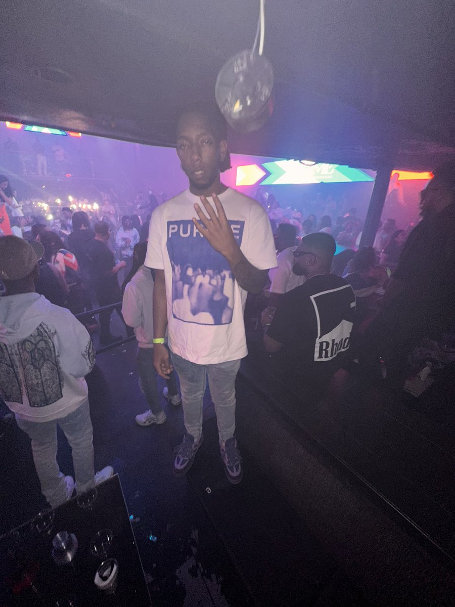 liltej___'s tweet photo. dese niggas throw salt dey like how I ball , buckshot hit em make em bounce off da wall #longlivespazz https://t.co/FpiKlcWOAf