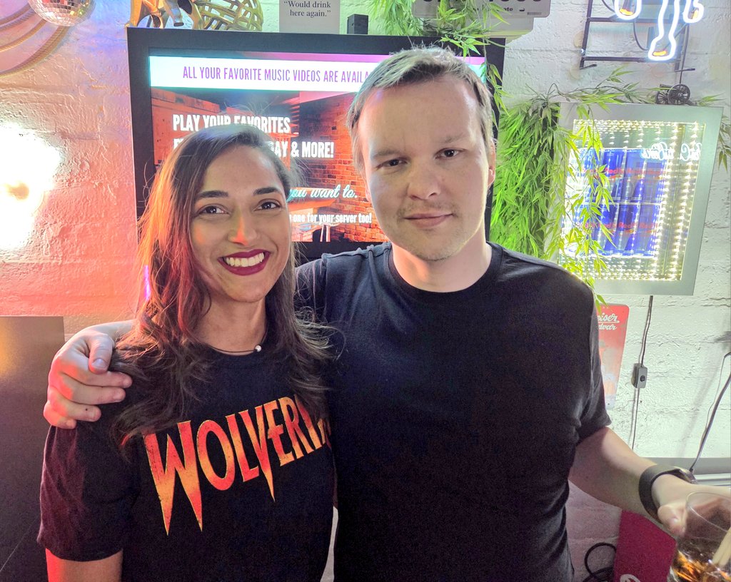 Met some pretty cool people last night! <a href="/Nerdrotics/">Nerdrotic</a> <a href="/KinelRyan/">Ryan Kinel - RK Outpost</a> <a href="/disparutoo/">Disparu</a>