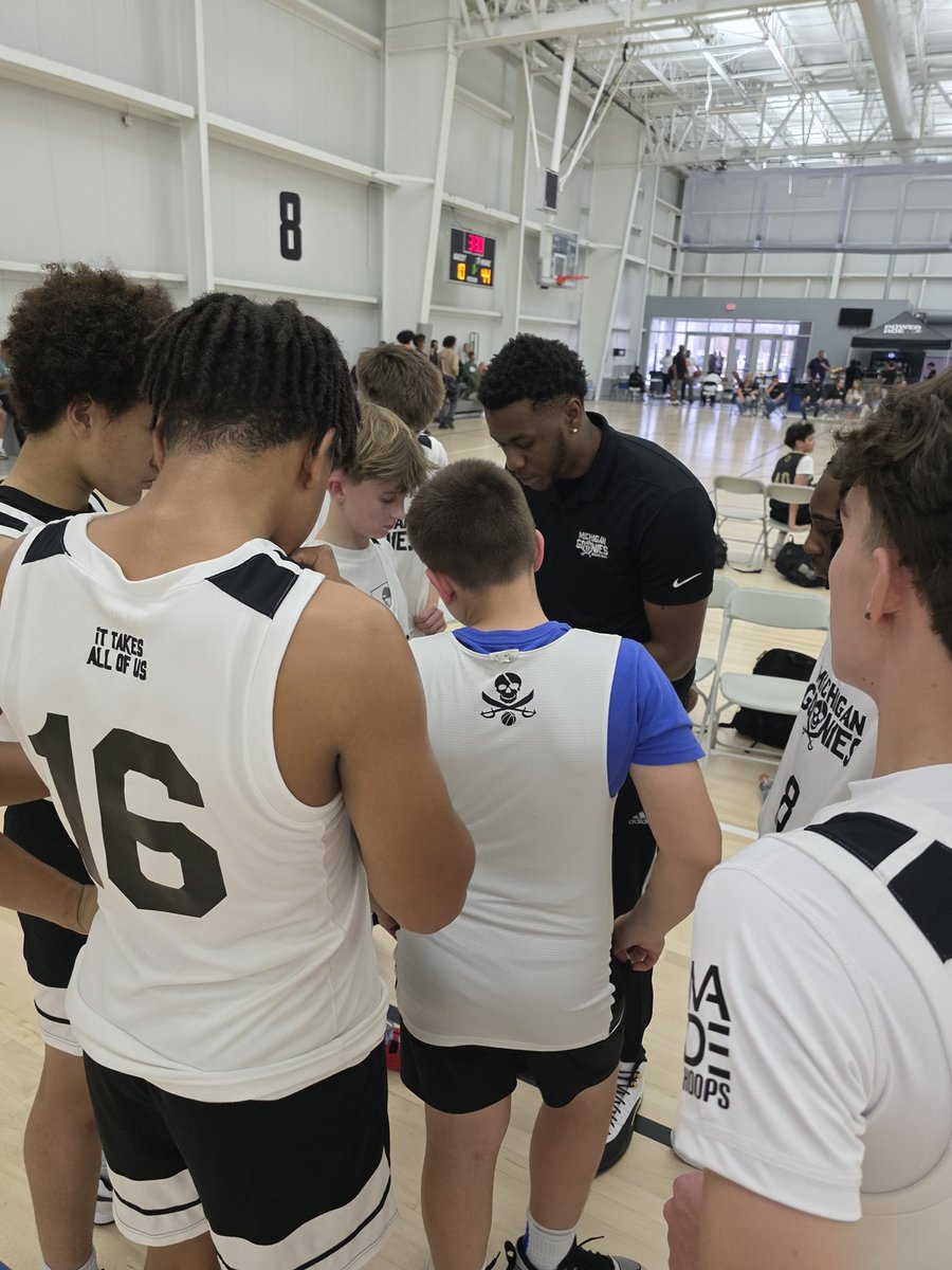 Michigan Goonies AAU tweet media