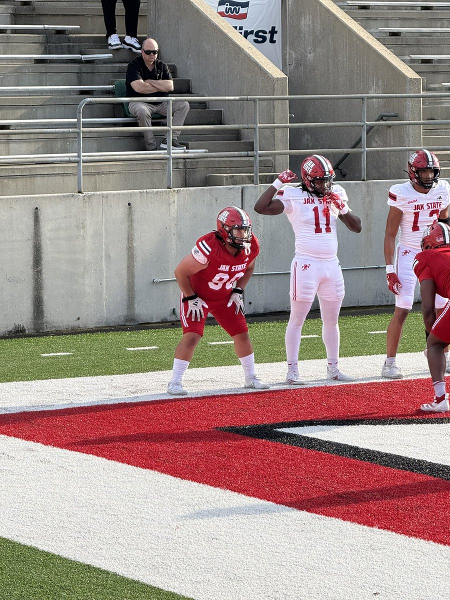 CoachNSims's tweet photo. Spring game 💯🤙🏽 https://t.co/aJwp088wV0