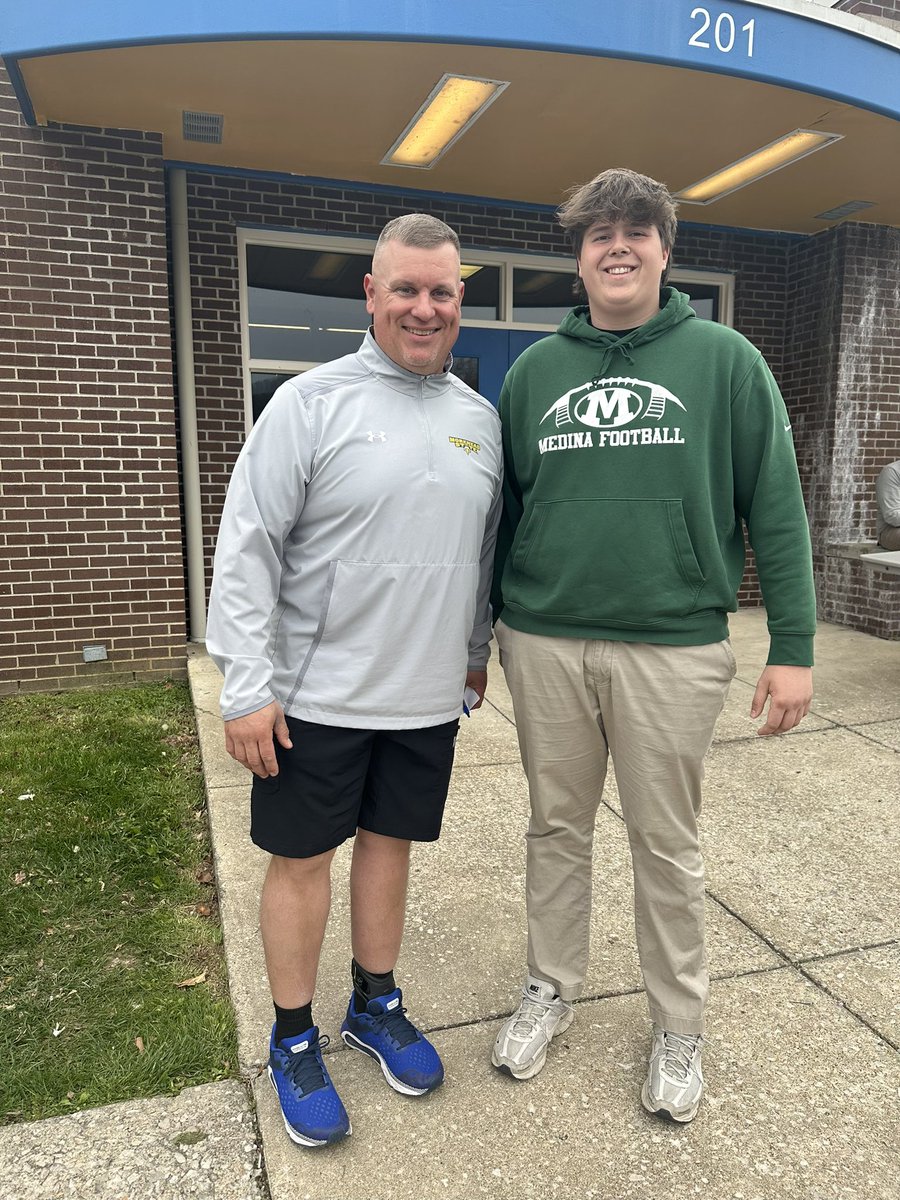 WeightAugust's tweet image. Thank you so much @CoachEverhart for having me out on the junior day visit! Can’t wait to be back. Excited for what’s to come! @MHSBeesFB @DaleRodick