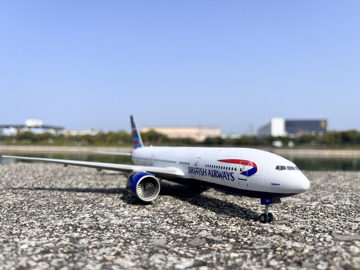 silkythinker32's tweet photo. ボーイング777-200
British Airways (Benyhone)

朝イチで撮影してきました！
ツヤは70%程度に調整したもの。
デカールはF-DCAL製です。 https://t.co/evdN14gi05