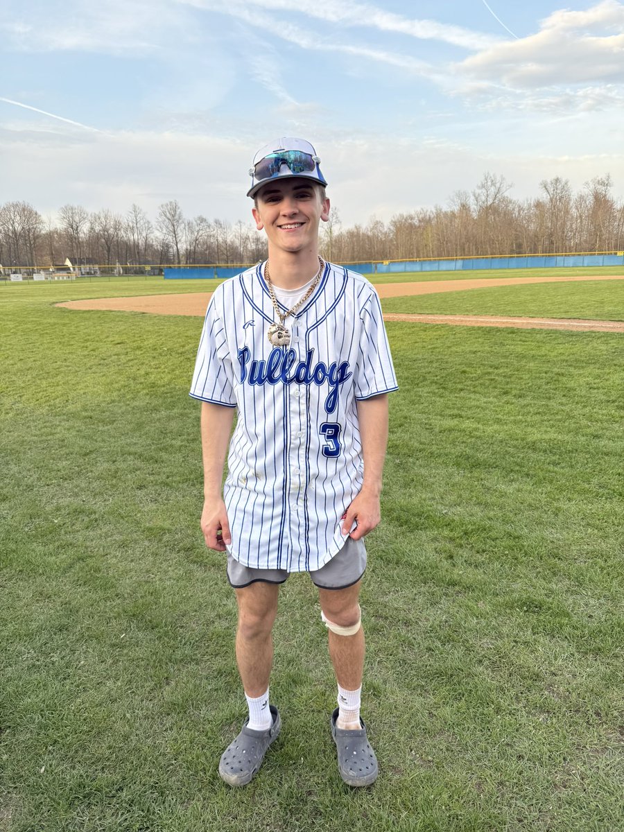 Bulldogs win 18-8 over McDonald! Isaiah Lantz is our big dawg going 2-3 with 4 runs, 3 SB, 2 RBIs and a HBP. Shaker was 3-4 with 2 runs and an RBI. Toot, Doran, and Cash with a hit and 3 RBIs. Gough had a hit and 2 RBIs. Paolucci, DeMonica, and Kuchcinski all with a hit and RBI.