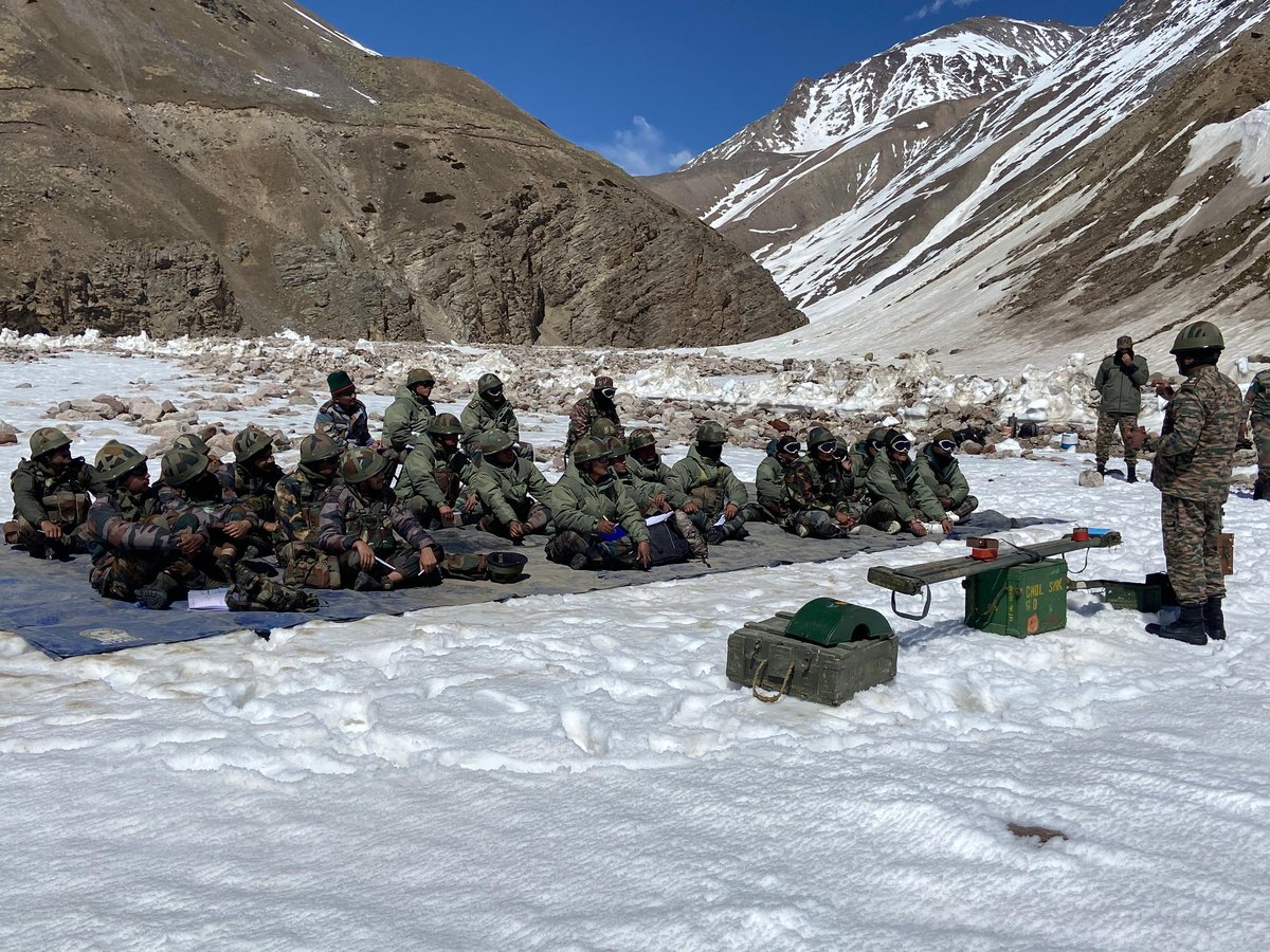 suryacommand's tweet photo. “𝗧𝗿𝗮𝗶𝗻𝗶𝗻𝗴 𝗼𝗻 𝗗𝗲𝗺𝗼𝗹𝗶𝘁𝗶𝗼𝗻 𝗙𝗶𝗿𝗶𝗻𝗴”
#GoldenKeySappers conducted a comprehensive Demolition Firing Cadre for #InfantryPioneer, in high-altitude terrain, reaffirming their operational excellence and adaptability in challenging environments. The training focused on enhancing the combat engineering capabilities of infantry pioneers of #GoldenKeyDiv, with special emphasis on demolition techniques, obstacle clearance, and field fortifications in extreme weather and terrain conditions.
This cadre aimed to foster greater synergy between engineer and infantry units, ensuring seamless coordination during actual operations.
#IndianArmy #SuryaCommand #CombatEngineering #HighAltitudeTraining #MissionReadiness
@adgpi
@ProDefLko
@PRODefDehradun
@PROdefprayagraj
@SpokespersonMoD
@UBArea_IA
@HQ_IDS_India
@MinofDefIndia
