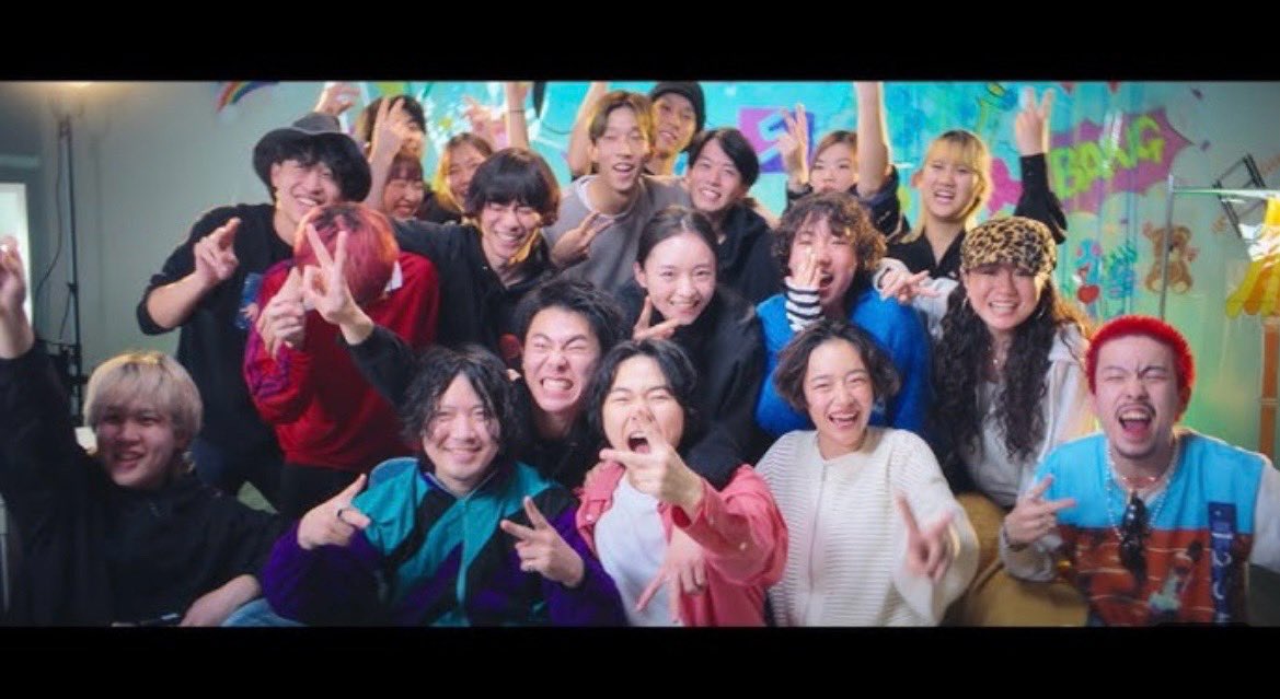sara_mochida's tweet photo. バンタンミュージックアカデミー

開校記念PVに出演させて頂きました！🎊

私は映像監督を志す学生の役です！

若者の夢と青春が詰まった素敵なPVなので
ぜひYouTubeでご視聴ください!!
↓↓↓
https://t.co/WCZaiM7tIj

 @vantanmusicacademy #バンタン  #バンタンミュージックアカデミー https://t.co/C4eW2uLGuF