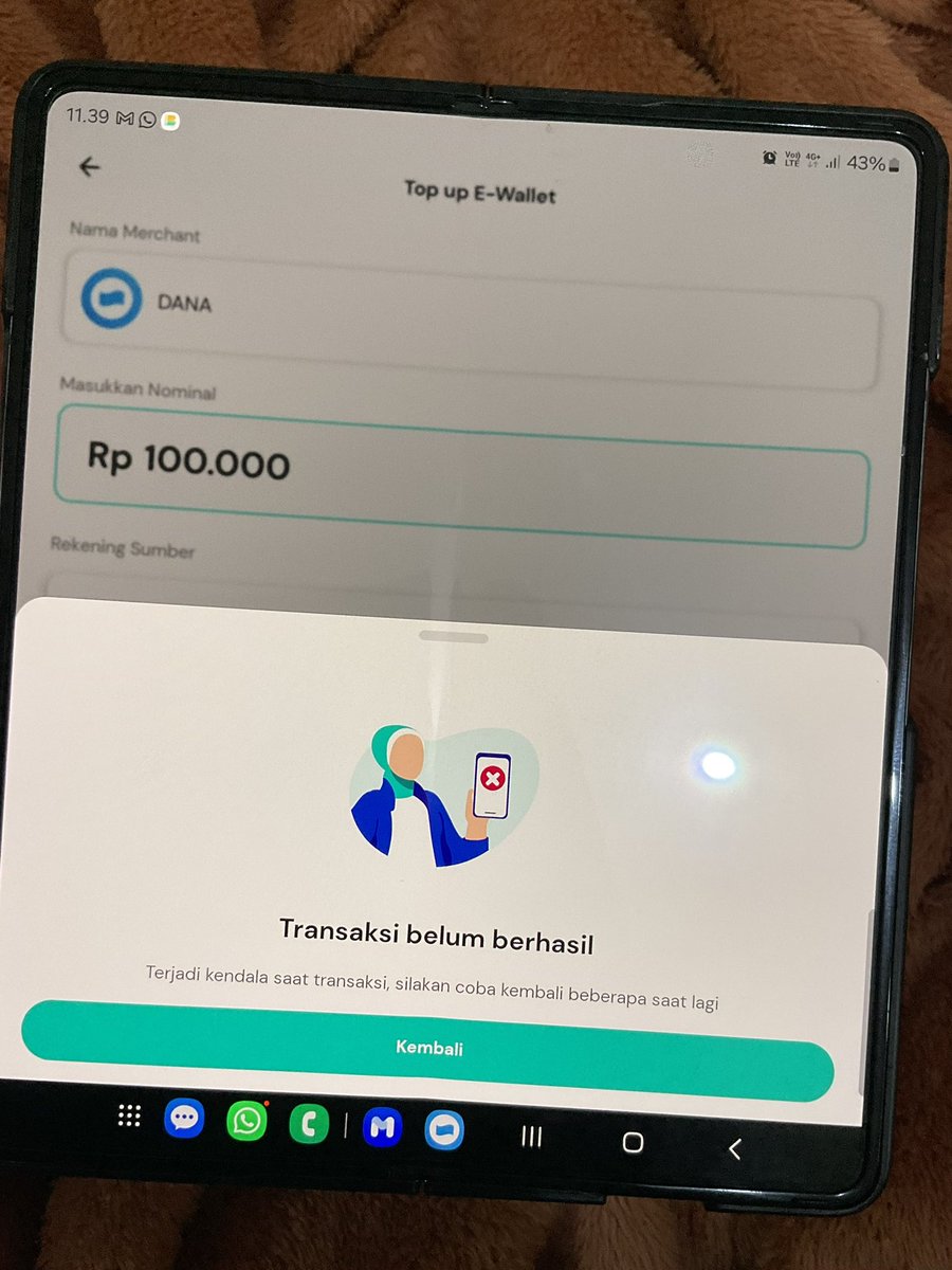 eishi_ts's tweet photo. @bankbsi_id alo min, ini saya gabisa top up dana dari device saya yang lain. udah masukin no dana tapi ga muncul dan gabisa proses:( aplikasi juga udh vers update paling akhir. kalo dari device yg satuny aman2 aja bisa, no nya juga muncul, ini kenapa ya😔 https://t.co/1iK3yruaeJ