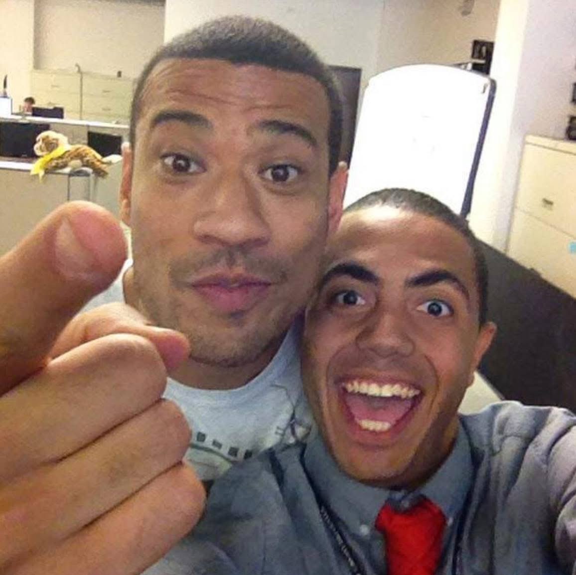 Alex Bryant (@official_alexb_) on Twitter photo Such a full circle moment tonight reconnecting with @MichaelYo watching him perform a hilarious set <a href="/MoontowerComedy/">Moontower Comedy</a> to when I was his intern at CBS in 2014. Such a full circle moment tonight reconnecting with @MichaelYo watching him perform a hilarious set <a href="/MoontowerComedy/">Moontower Comedy</a> to when I was his intern at CBS in 2014.