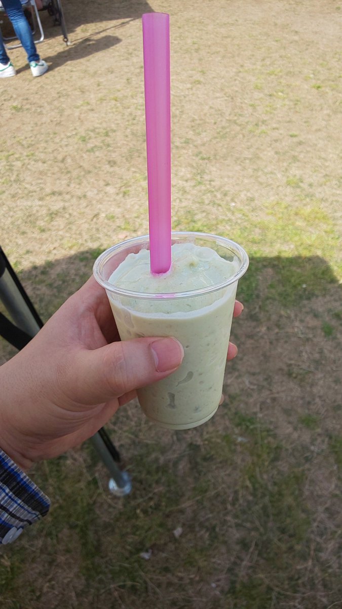 kac_s's tweet photo. カレー食べ疲れたのでずんだシェイク https://t.co/CV9WaspIJQ