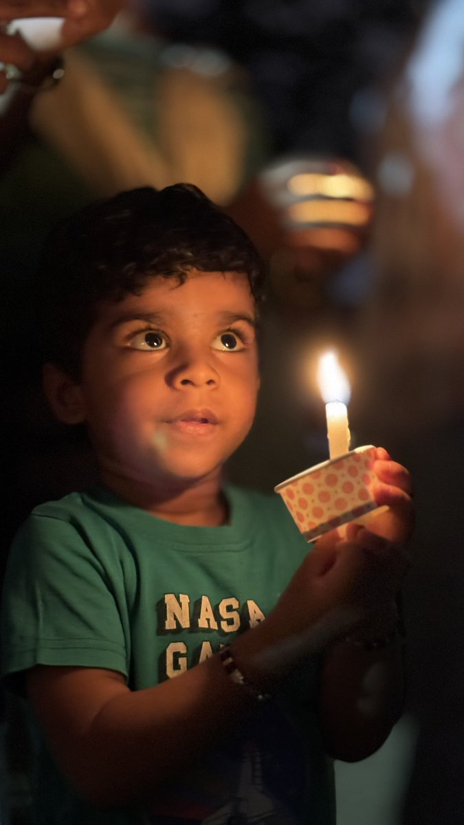 gane_pall's tweet photo. This pic express the pain of our loss.
#SaveMysuruTrees https://t.co/zS78vl0sJ8