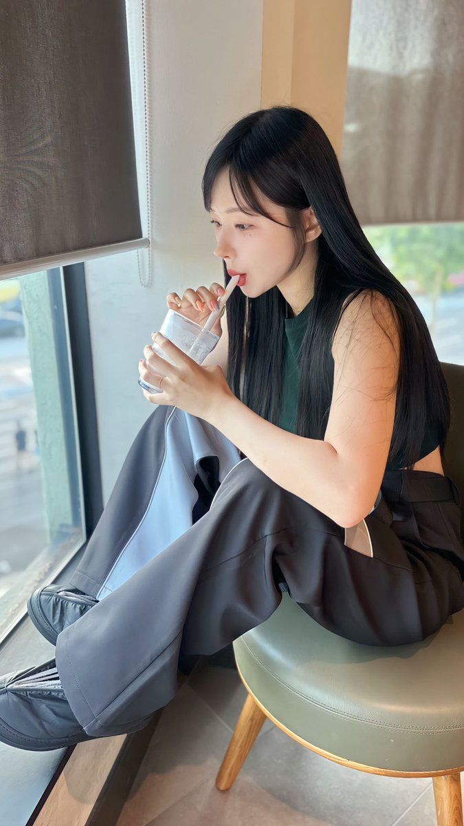 chzzun115's tweet photo. 몸매 자랑중 박아줘   #섹트 #일탈 https://t.co/c3s6kFfla0