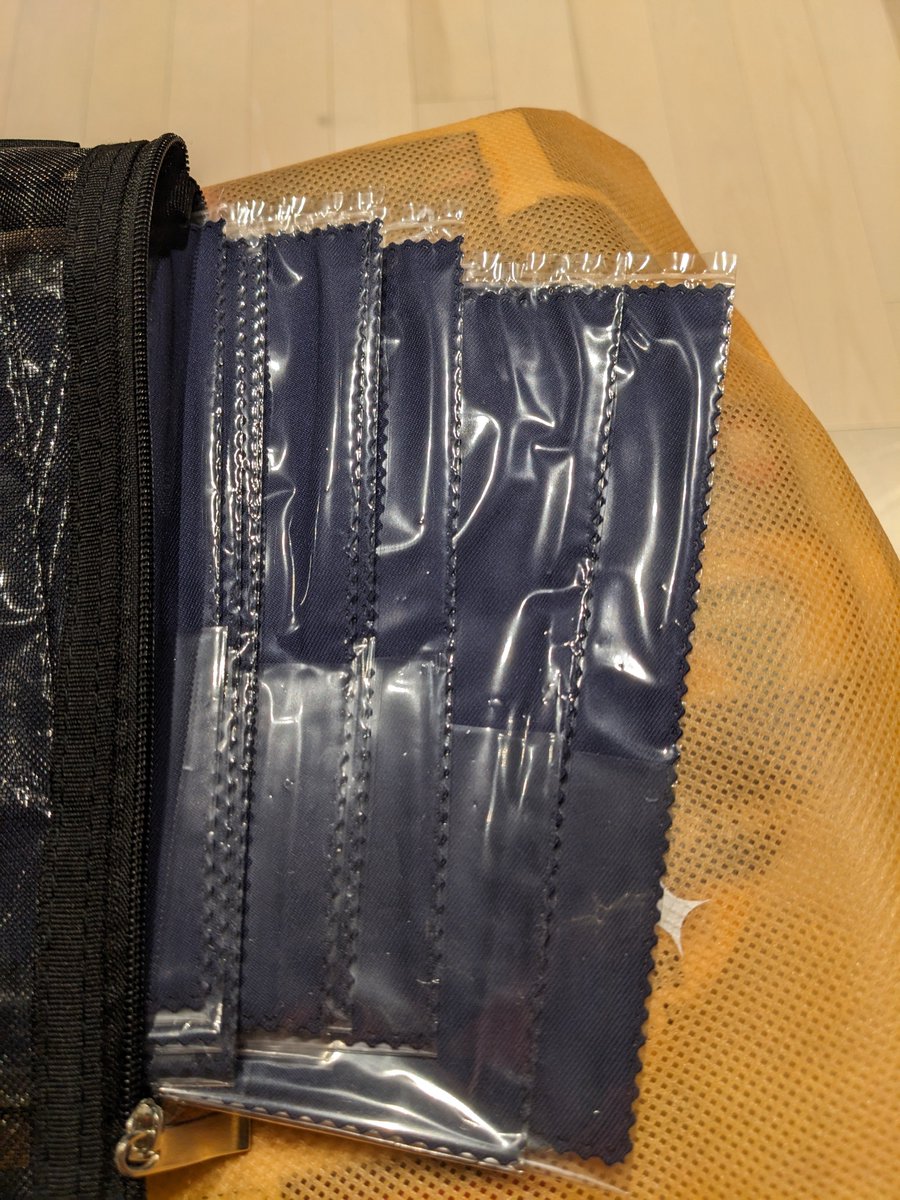 お疲れさまです😀

お声かけていただければメガネ拭き配ったりしてますのでお気軽にお声かけてくださいませ🤓
メガネ屋さんぽいでしょ笑

#オセロニア
＃名古屋宴