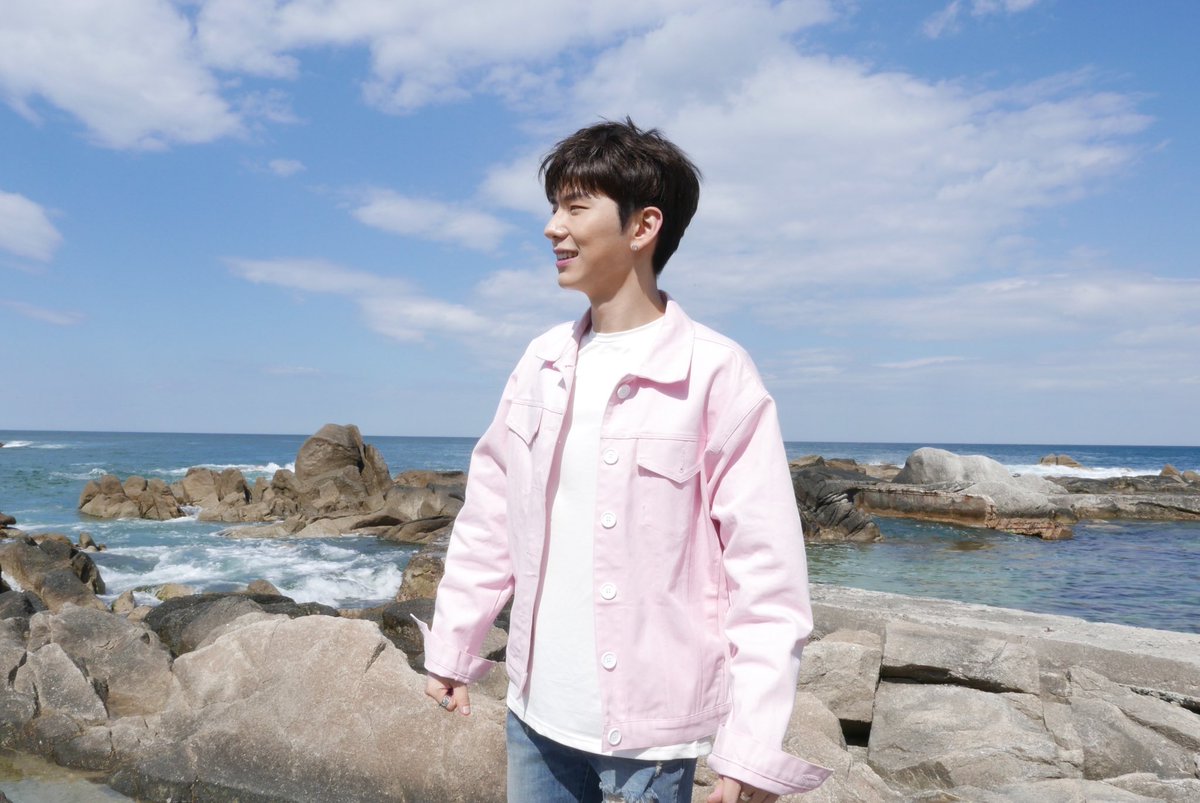 아 미친 이 사진 너무 좋아서
하루종일 햝아야해 지금