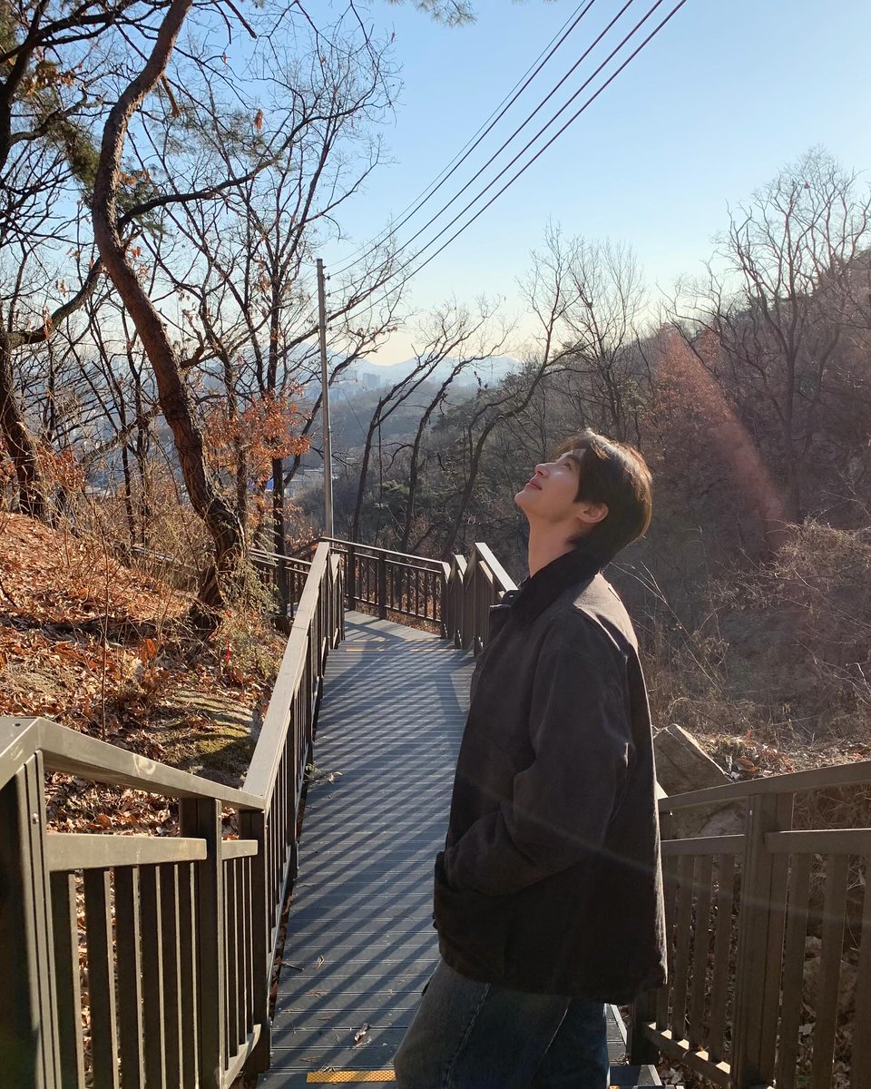 fallinbeen's tweet photo. wooseok ig update

hello sunshine 🥺 https://t.co/4iPV8Mbz1T