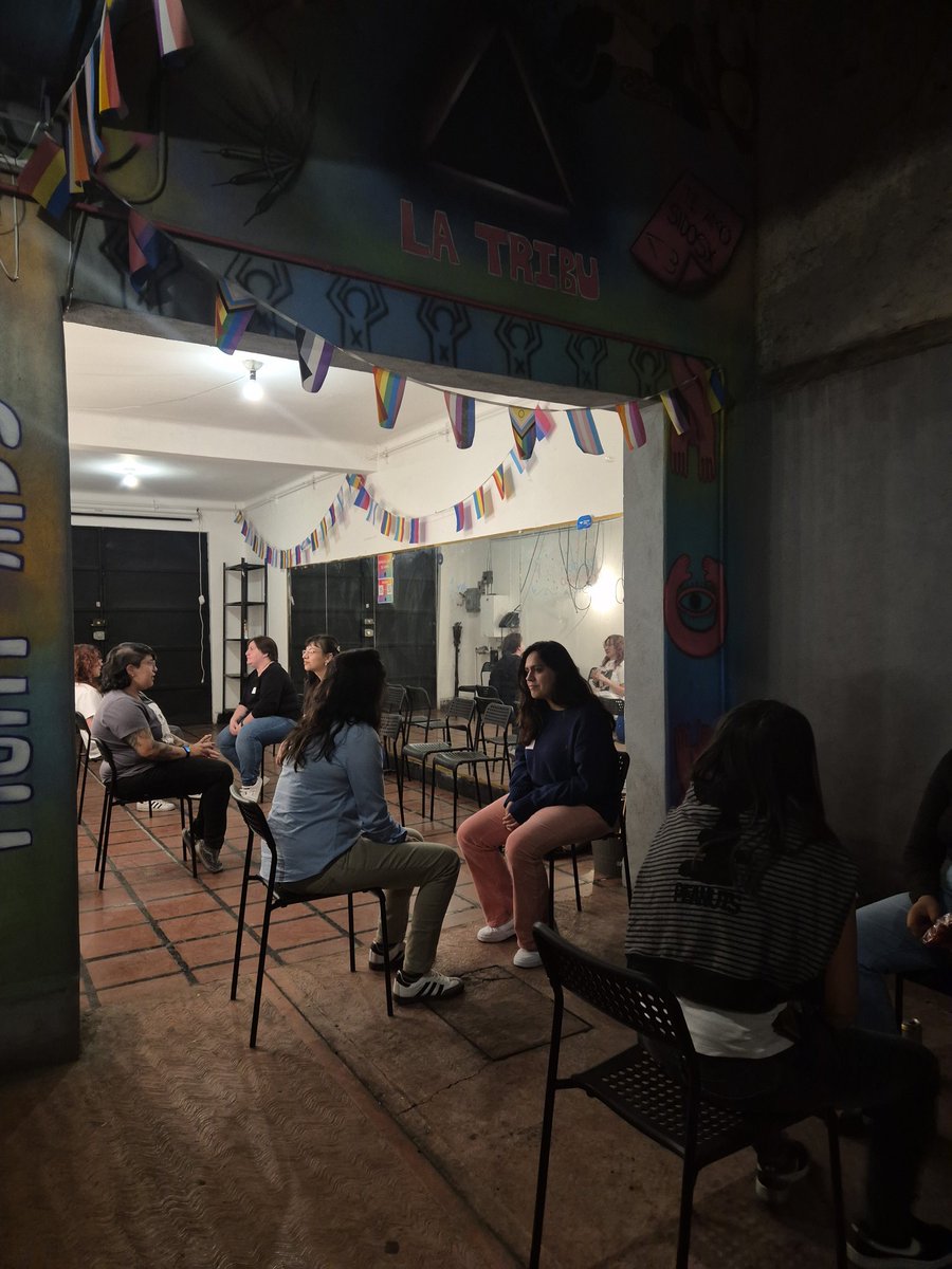 casalamoira's tweet photo. Gracias a todas las sáficas que tomaron hoy la casa... Nos vemos en el siguiente #speedfriending aquí en #LaMoira 🫰 https://t.co/lw65CNvMRu