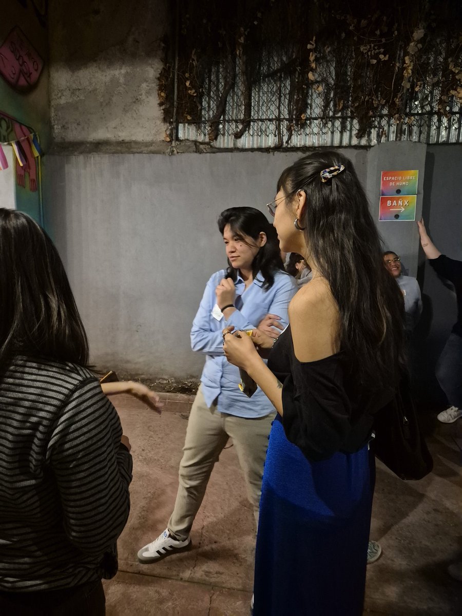 casalamoira's tweet photo. Gracias a todas las sáficas que tomaron hoy la casa... Nos vemos en el siguiente #speedfriending aquí en #LaMoira 🫰 https://t.co/lw65CNvMRu